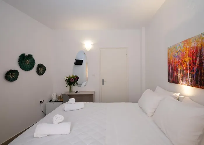 Anchor Yalos Mykonos Town